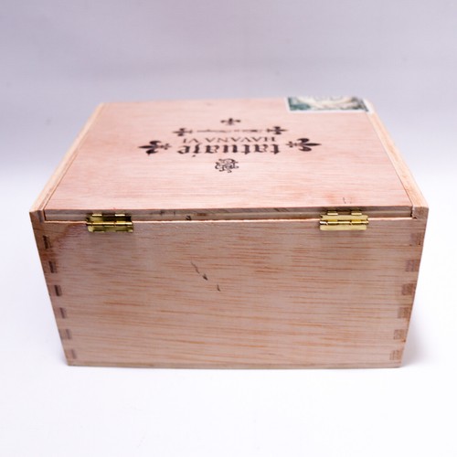 Tatuaje Havana VI Artistas Empty Wood Cigar Box 6.75" x 5.5" x 3.75" - Picture 6 of 10