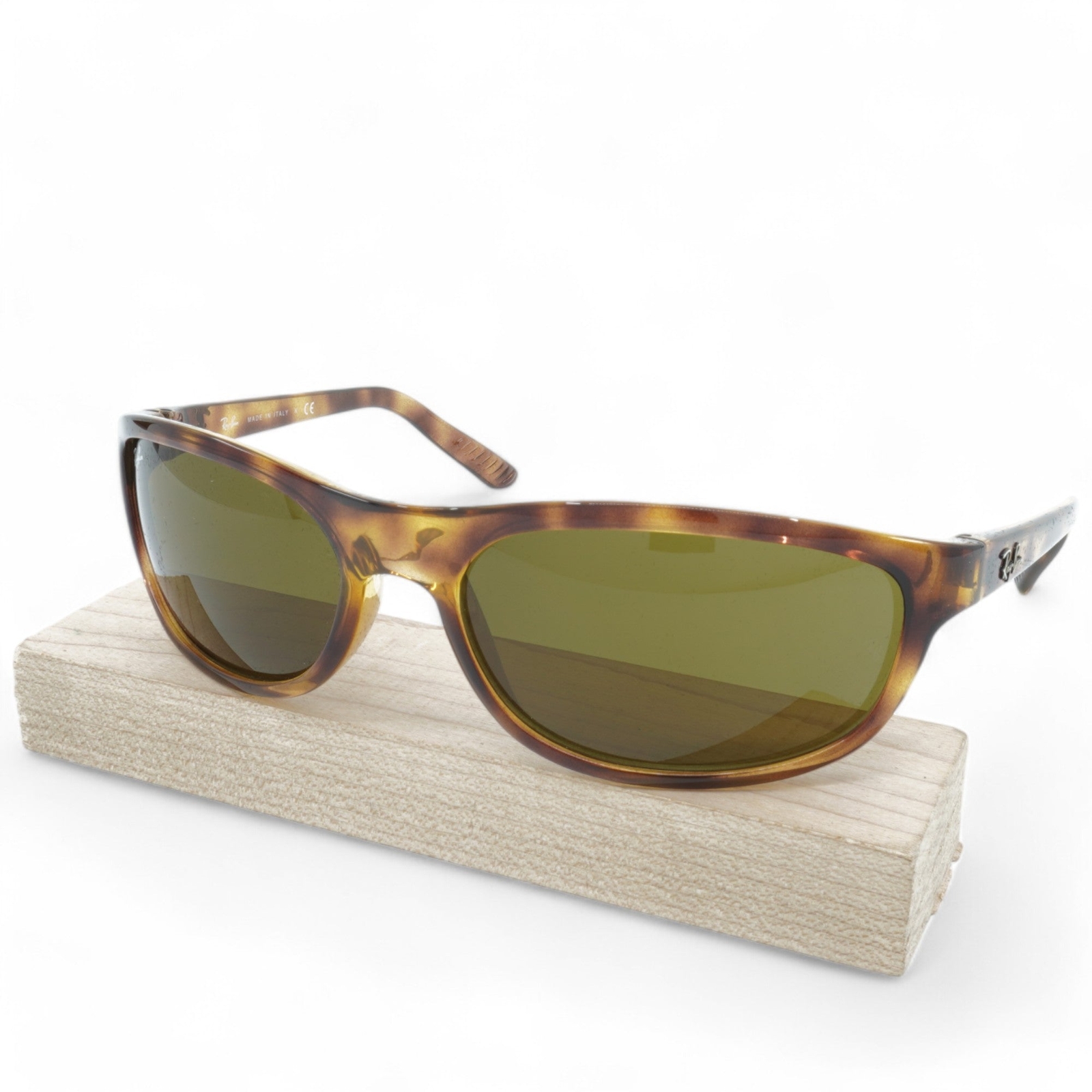 RB4114-64273_62 СОЛНЦЕЗАЩИТНЫЕ ОЧКИ-ПОДУШКИ RAY-BAN УНИСЕКС 19890₽