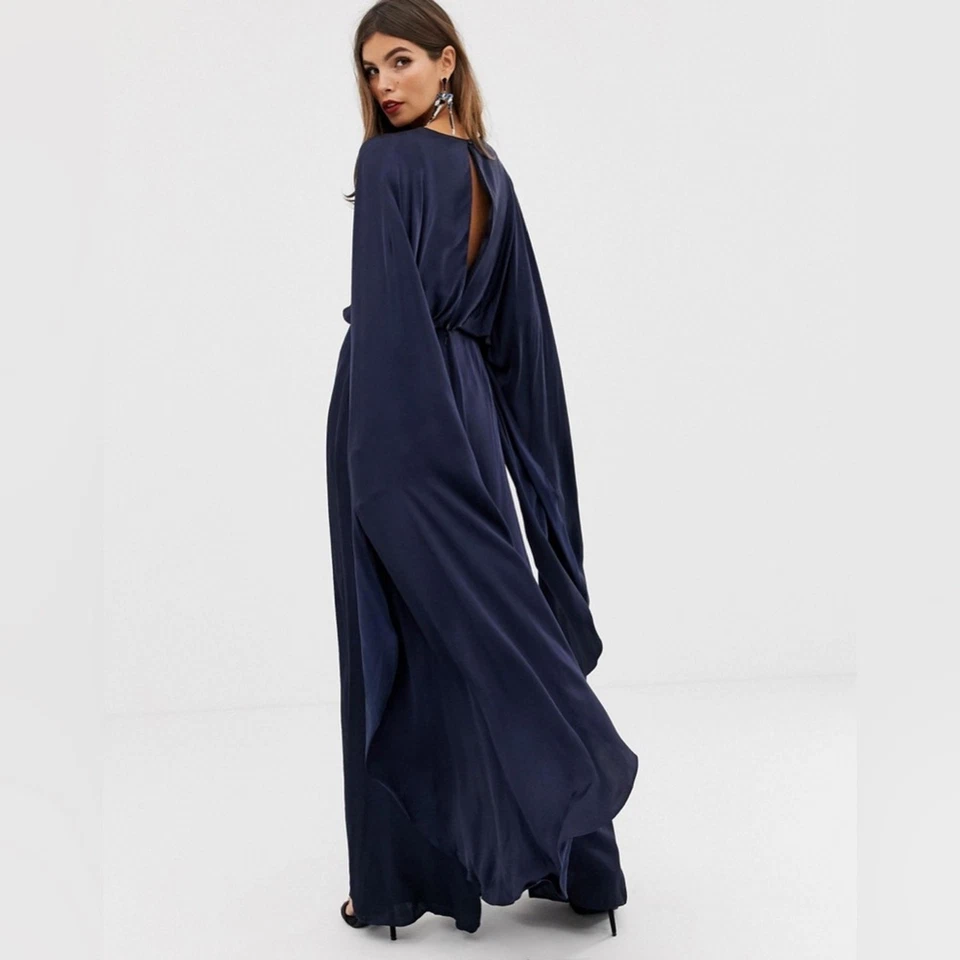 Mono manga capa satinado edición ASOS en azul marino talla 2 nuevo con etiquetas. Foto 2 de 4