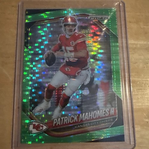 Patrick Mahomes II 2025 Panini Prizm Neon Green Pulsar Kansas City Chiefs #26