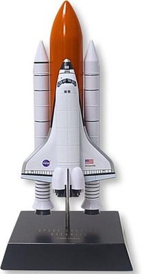 NASA Space Shuttle Atlantis Orbiter OV-104 Full Stack Desk Top 1/200 XX Model
