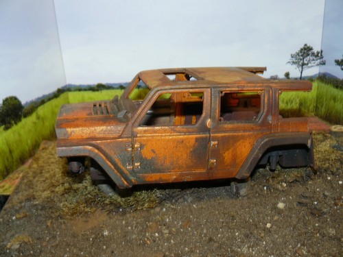 Vagón Jeep oxidado y despojado 1/18 (DSID) en depósito de chatarra - Imagen 4 de 9