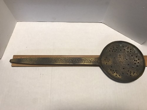 Colador vintage antiguo de latón grande cuchara de cocina perforado - Imagen 10 de 10