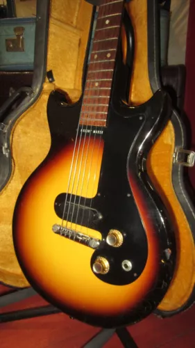 Vintage 1964 GIbson Melody Maker 3/4 Sunburst