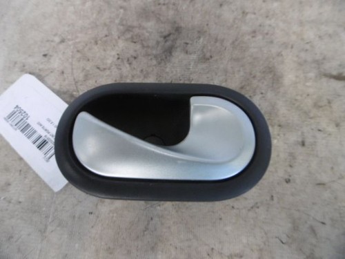 Poignée De Porte Intérieure Droite Pour Renault Clio 3 – Noir Chromé