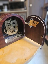 Vintage Strausbourg Manor 31 Day Chime Mantel Clock Mechanical Wind Up Wood Case