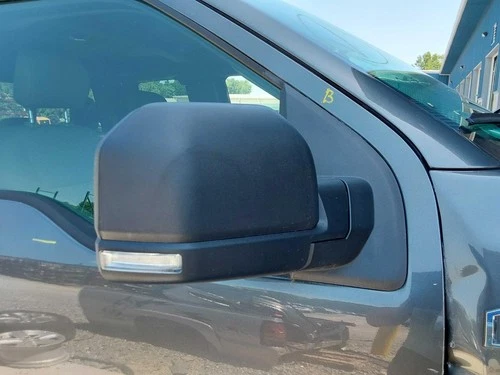 Used Right Door Mirror fits: 2018 Ford F150 PICKUP power pedestal manual folding