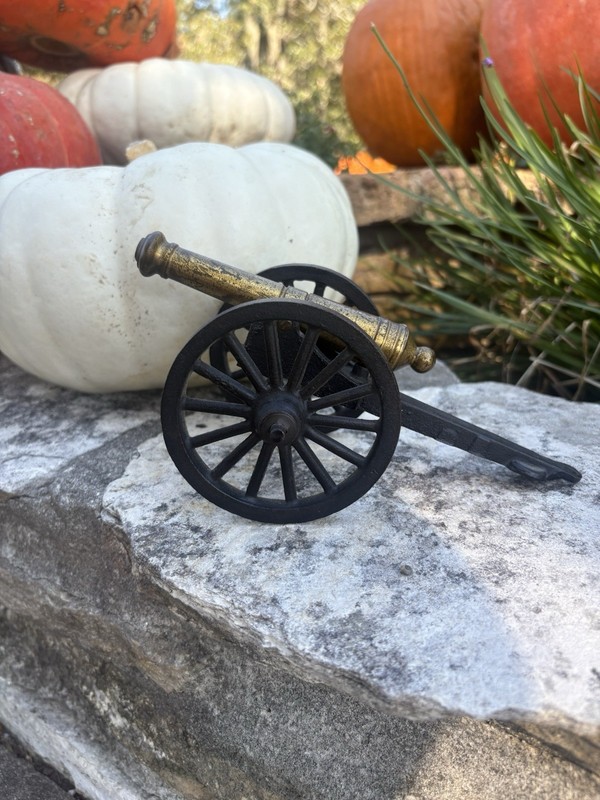 CIVIL WAR FIELD CANNON, 1/8th Brass IRON Excellent 8 1:2” Made In USA