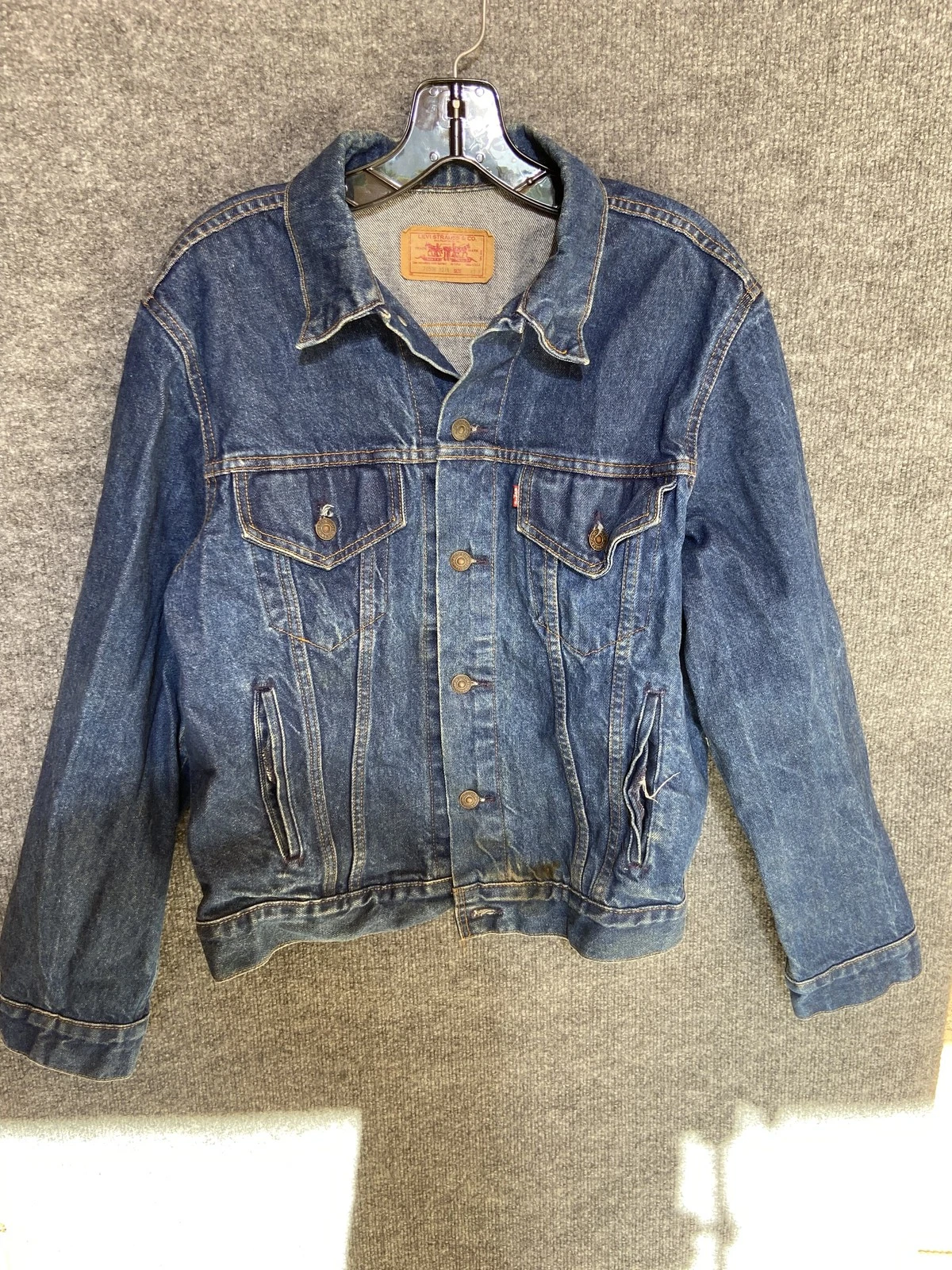 Vintage Levis Trucker Jacket Mens 42R Blue Denim Button Up USA Made 70506 90s