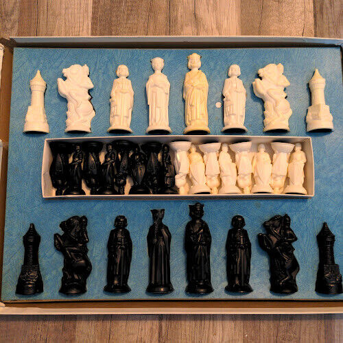 Renaissance Chess Set