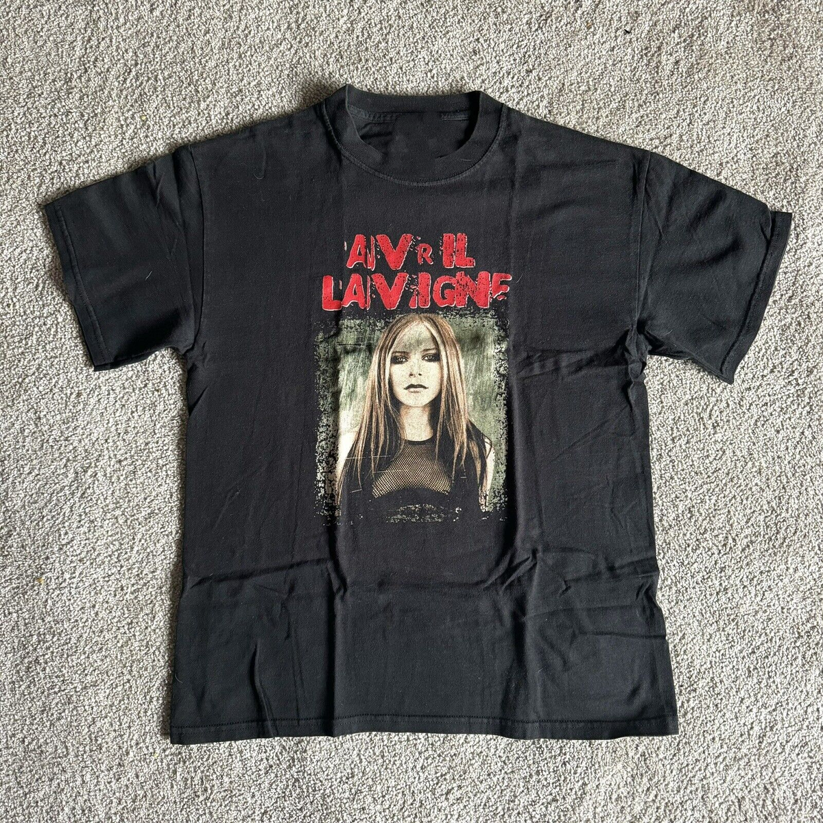 Avril Lavigne 2004 Tour Gift For Fan Unisex S to 5XL T-shirt