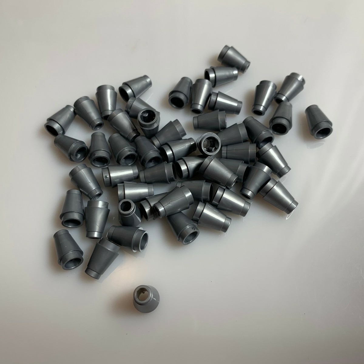 50 per lot NEW LEGO Silver Metallic Nose Cone 1x1 Bricks 59900