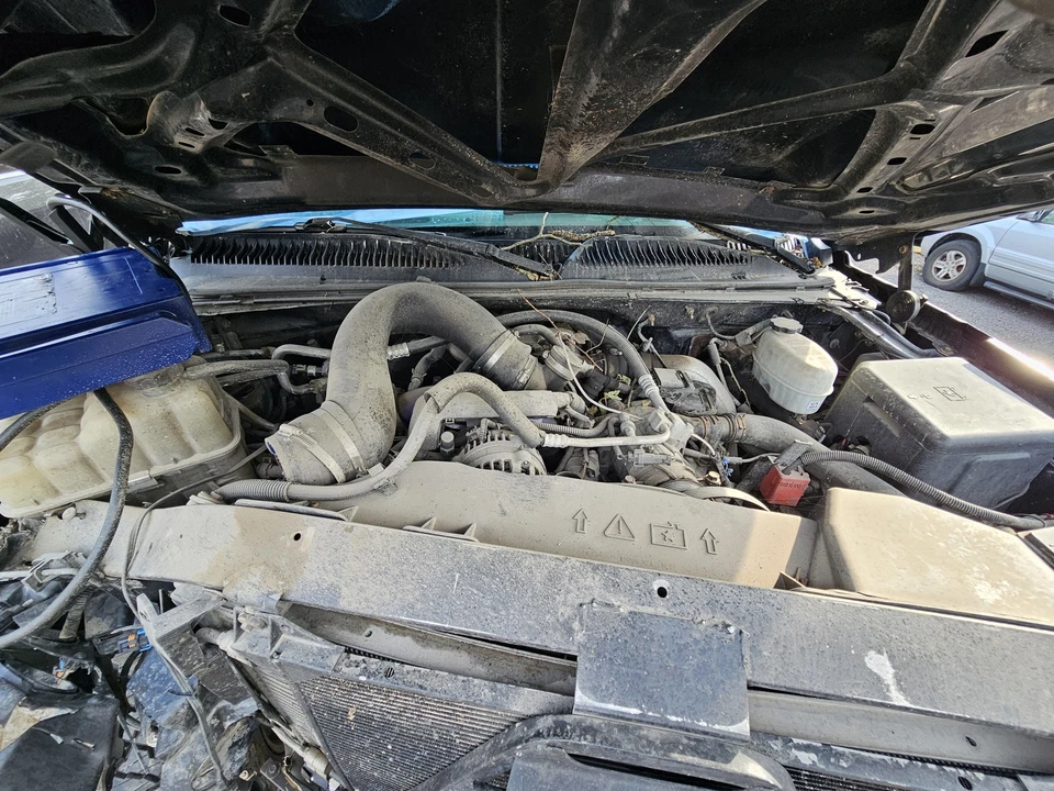 Used Rear Axle Assembly Rear fits: 2004 Chevrolet Silverado 2500 pickup w/o Quad Foto 4 de 4