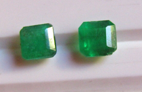 Esmeralda NATURALES limpia a lupa cuadradas @ 4,5 x 4,8 mm 0.5 cts - Imagen 5 de 6