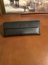 Guess Black Magnetic/Snap Closure Semi Hard Textured Eyeglass Or Sunglasses Case
