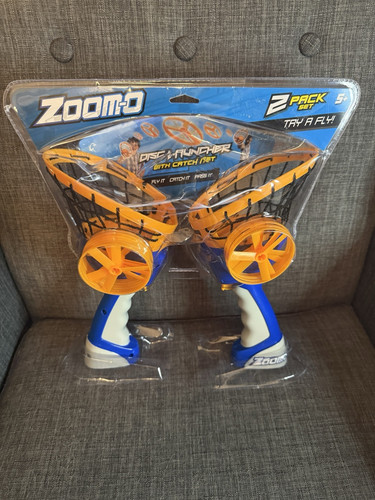Zoom-O 2 Pack Set Disc Launcher Set with Catch Net Tested Working 3 flying discs - Picture 1 of 6