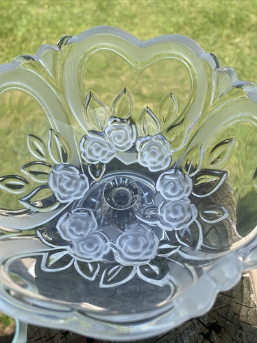 MIKASA FOOTED BOWL CANDY DISH ETERNAL ROMANCE HEARTS AND ROSES NIB 5IN (13CM) - Picture 2 of 6