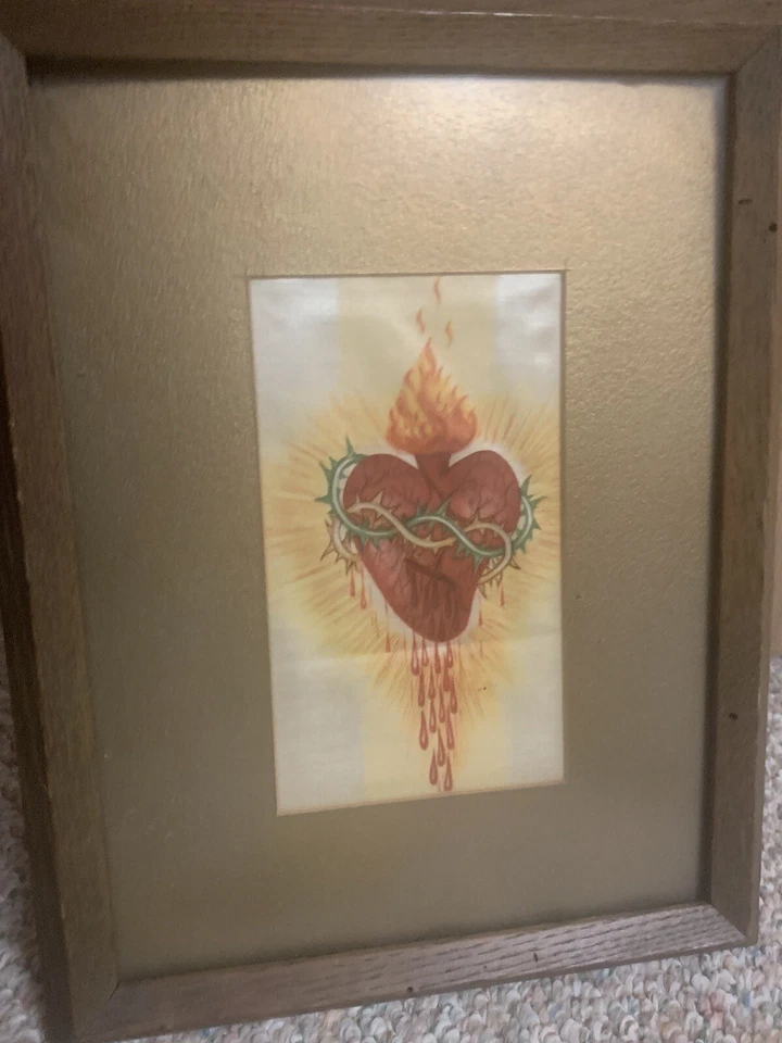 Corazón Llameante Sagrado Corazón De Colección con Crucifixión Enmarcado Retrato Foto 4 de 4