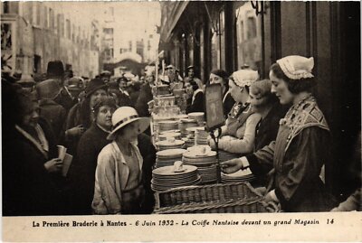 AK Nantes Premiere Braderie La Coiffe Nantaise Folklore (1392418)