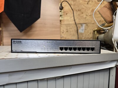 D-LINK -Port-Desktop-Gigabit-PoE Switch, DGS-1008MP