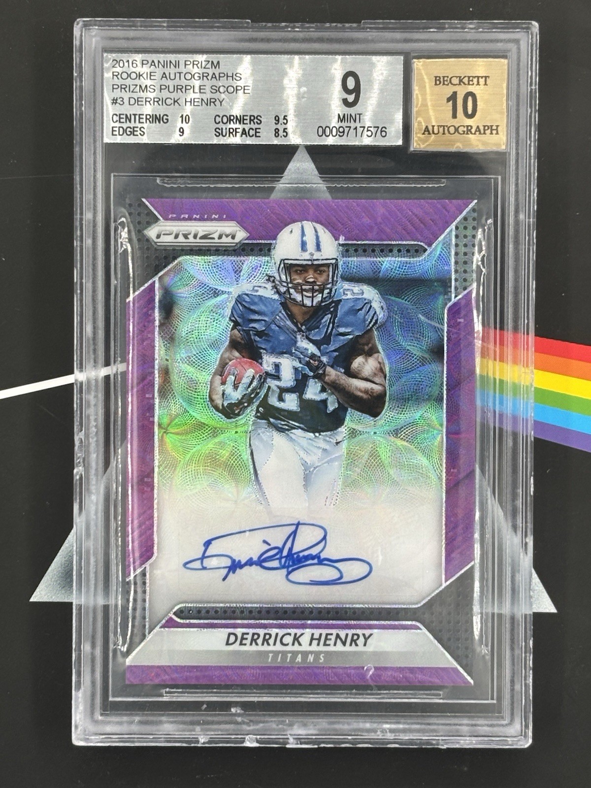 2016 Prizm - Derrick Henry 👑 - Rookie Autograph Purple Scope 17/99 - Mint 9/10