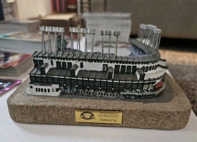 Chicago Cubs Wrigley Field Sport Collectors Guild 2006 Stadium Gold Series /4750