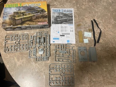 1/72 Dragon Tiger I w/Zimmerit, Late Production, item # 7203, New in opened box!