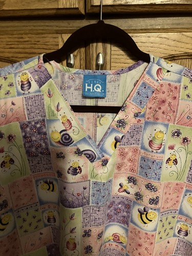 Ladies Pink Medical Scrub With Whimsical Bees And Snails Sz 3X By H. Q Scrub - Picture 5 of 11