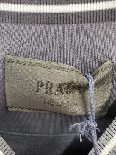 PRADA 24 model faded logo sweatshirt/ size M/ cotton/ NVY/ UJL69B thumbnail 3