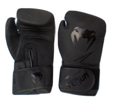 Venum Classic Boxing Training Gloves Unisex 14 oz Black