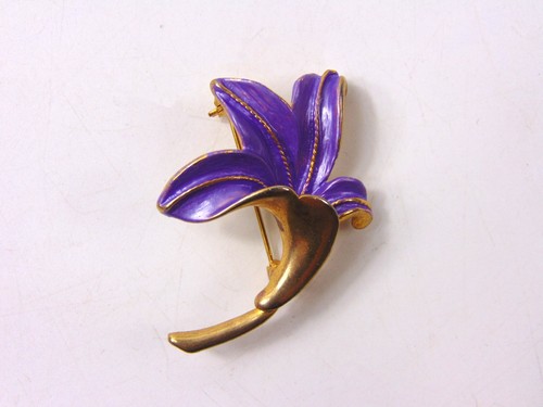 Broche de lirio púrpura flor pequeña vintage - Imagen 7 de 8