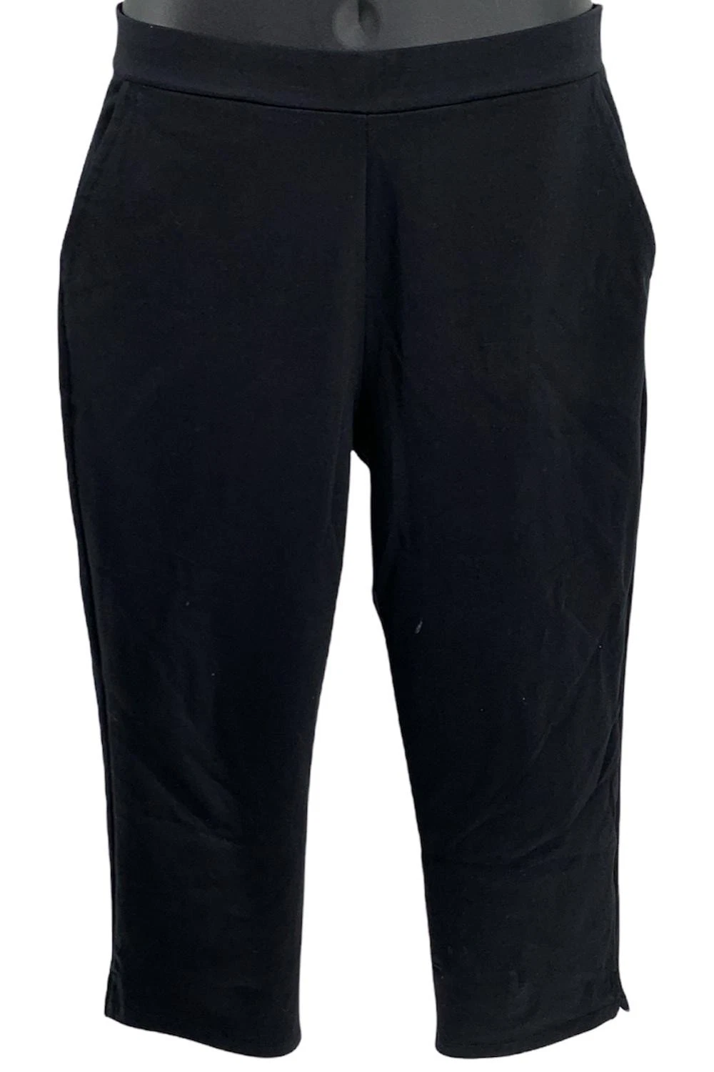 Susan Graver Weekend Premium Stretch Pull-On Capri Leggings Black
Opens in a new window or tab