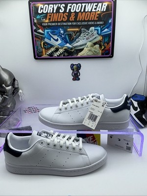Size 8 Men s/9 Women s Adidas Stan Smith - White Navy