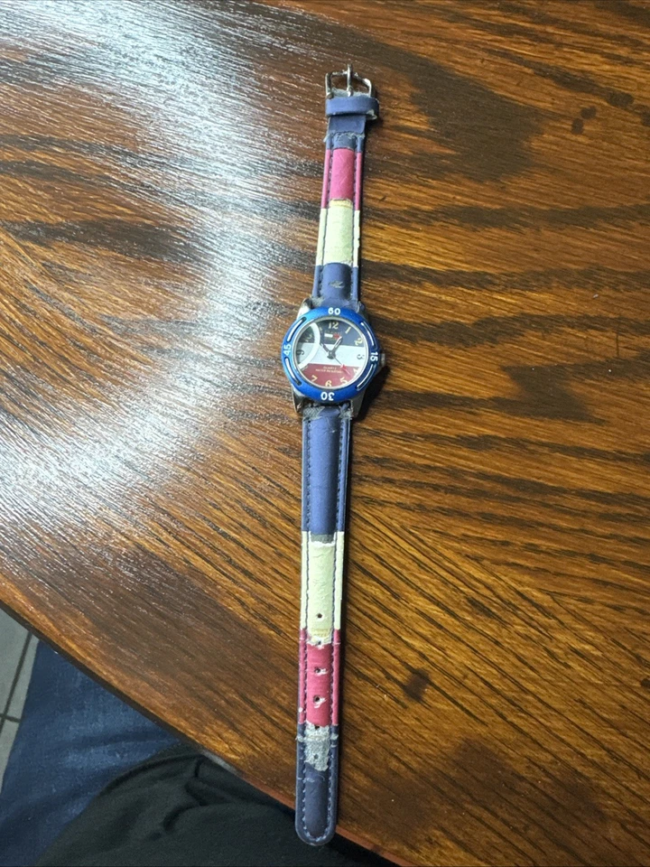 RELOJ POLO CLÁSICO SUPER RARO VINTAGE TOMMY HILFIGER Rojo Blanco Azul Foto 3 de 4