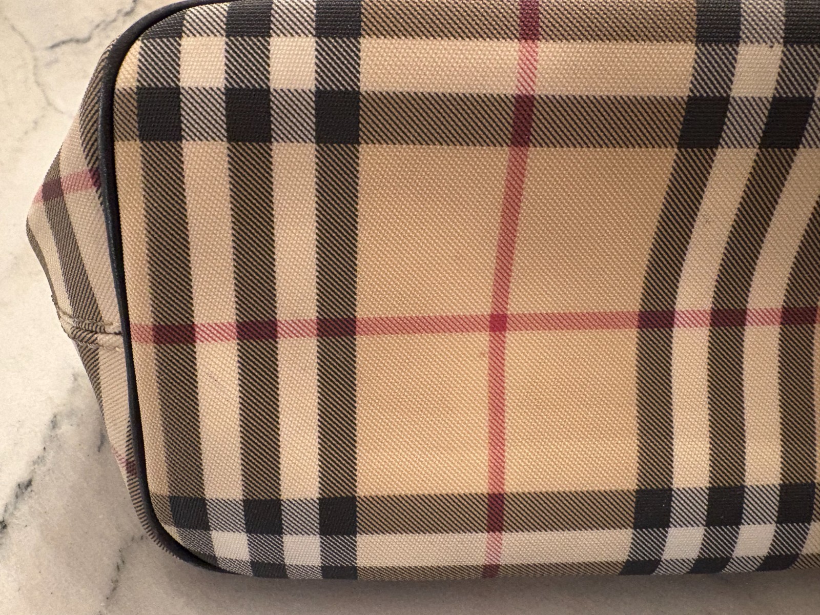 Medium Authentic Burberry Nova Check Shoulder Bag… - image 4