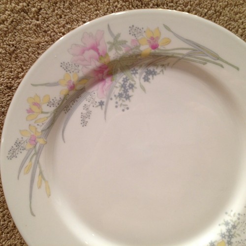 Vintage Jamestown china Decorative dinner Plate 10 5/8" - Picture 3 of 8