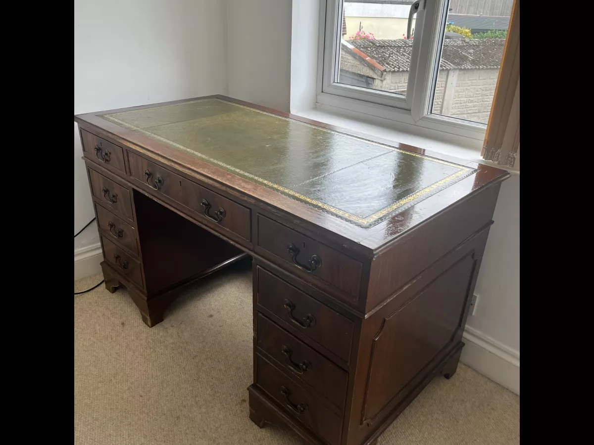 Vintage captains desk deals