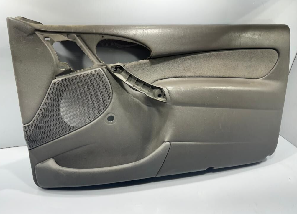 2000-2004 FORD FOCUS ZX3 2 DOOR FRONT RIGHT DOOR PANEL P/N YS41