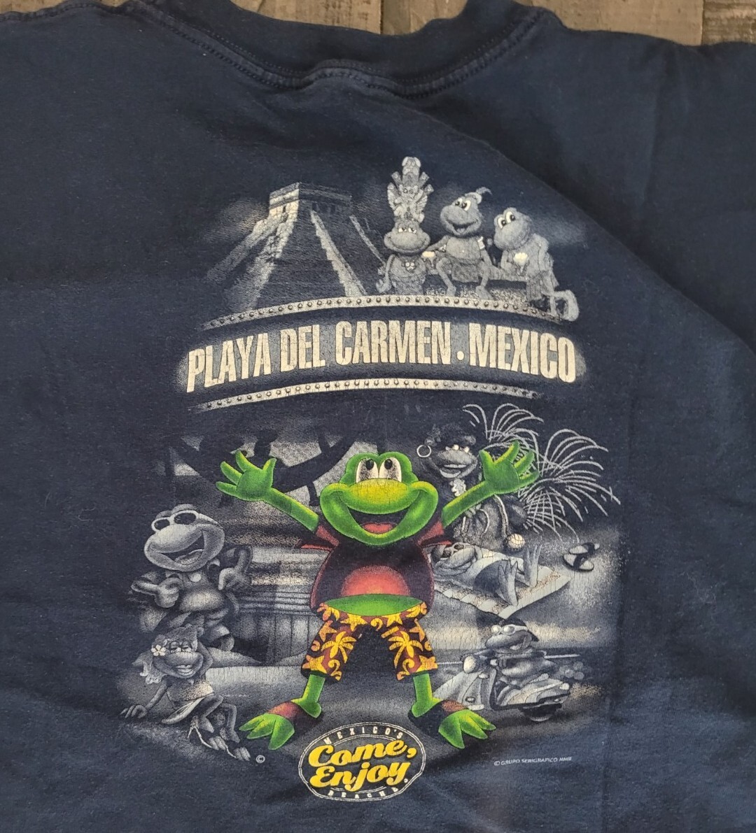 Vintage Senor Frogs Playa Del Carmen Mexico Graphic Tourist T - Main Image