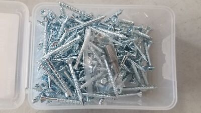 Premium Interior Screws 8 x 1-1/2'' Quantity 159 plus 1 bit