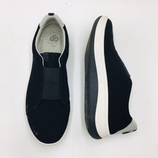 clarks aria pump flat