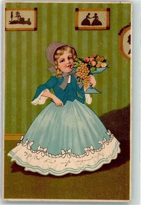 10674676 - Maedchen im wallenden blauen Kleid mit einer Obstschuessel Aus