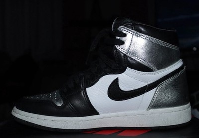 Nike Air Jordan 1 Retro High OG High Top Sneaker Black/White/Metallic Silver 8W