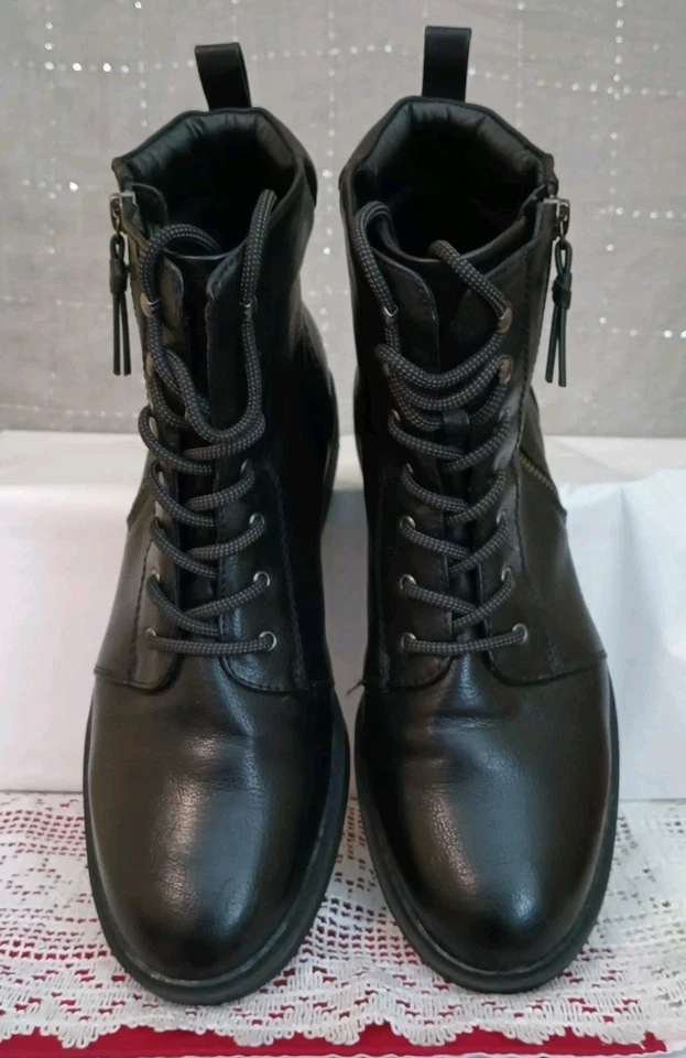 Baretraps Size 10M Black Amysue Combat Zip & Lace Boots Very Nice  - Image 2 of 4
