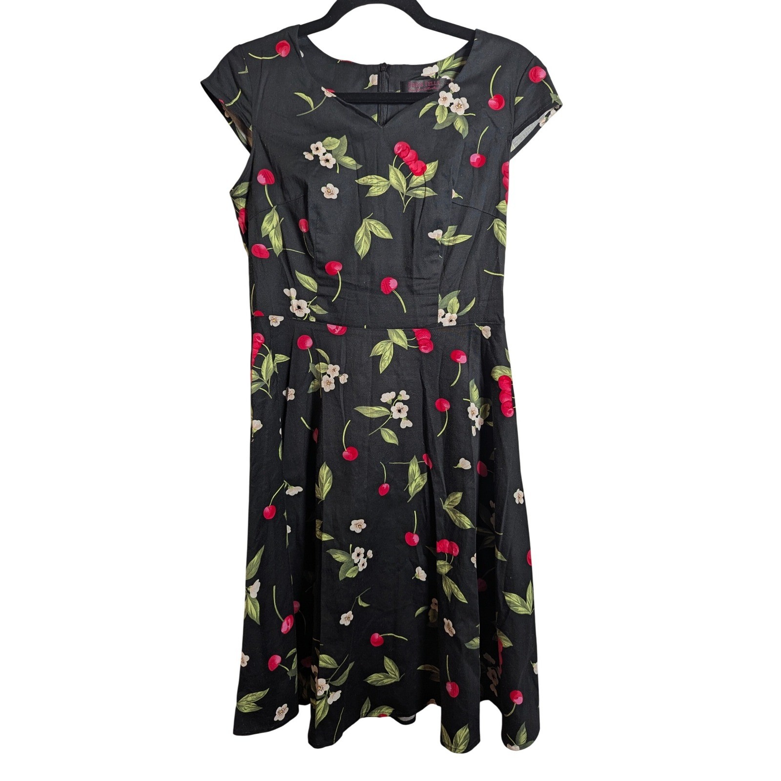 Vestido Tells Cereza Estampado Floral Ajuste y Acampanado Negro Mediano Retro