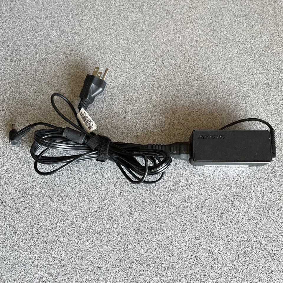 Chromebook Lenovo N23 con pantalla táctil Intel 1,60 GHz 4 GB Ram 16 GB con cargador Foto 4 de 4