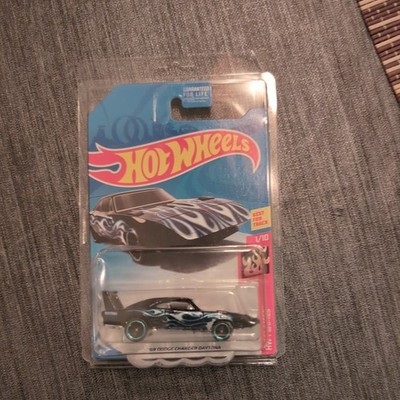 Hot Wheels ´69 Dodge Charger Daytona, HW FLAMES 2019 - 1/10, NEU ohne OVP.