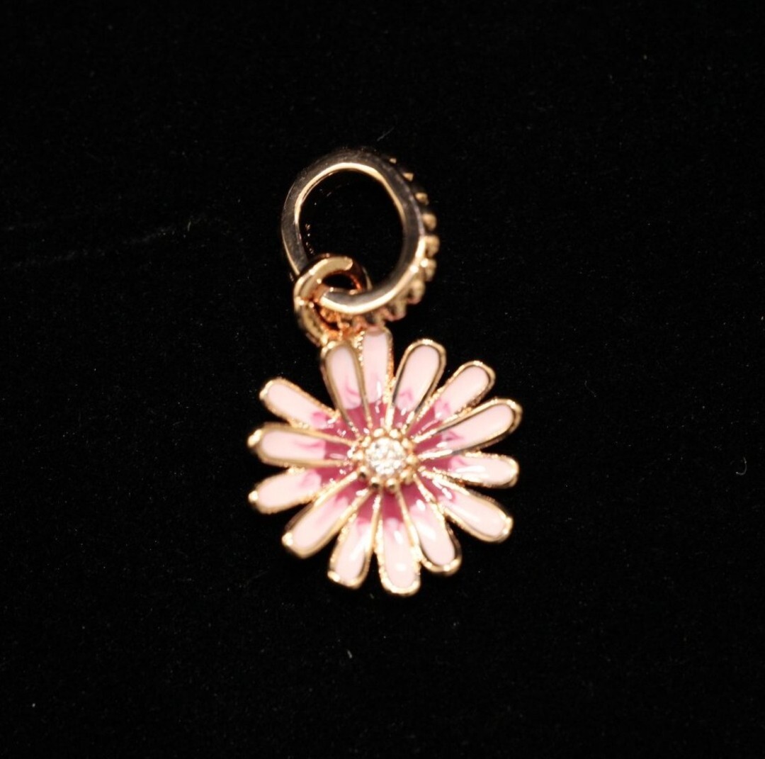 アクセサリー Pandora Pink Daisy Flower 11986676_01.jpg?sw=800&sh=800