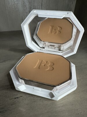 Fenty Beauty By Rihanna Pro Filt'r Soft Matte Powder Foundation