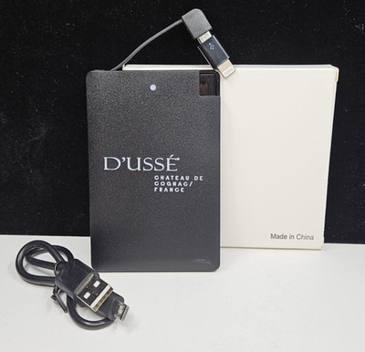 Power Bank Changer For Android/iPhone -D'USSE CHATEAU DE COGNAC /FRANCE -  - NIB